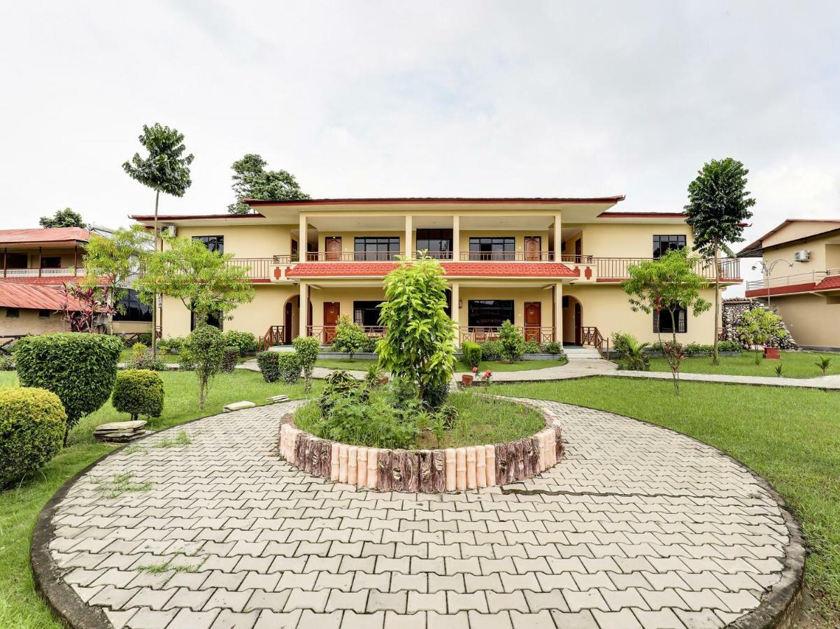 Hotel Wildlife Camp Sauraha Ngoại thất bức ảnh